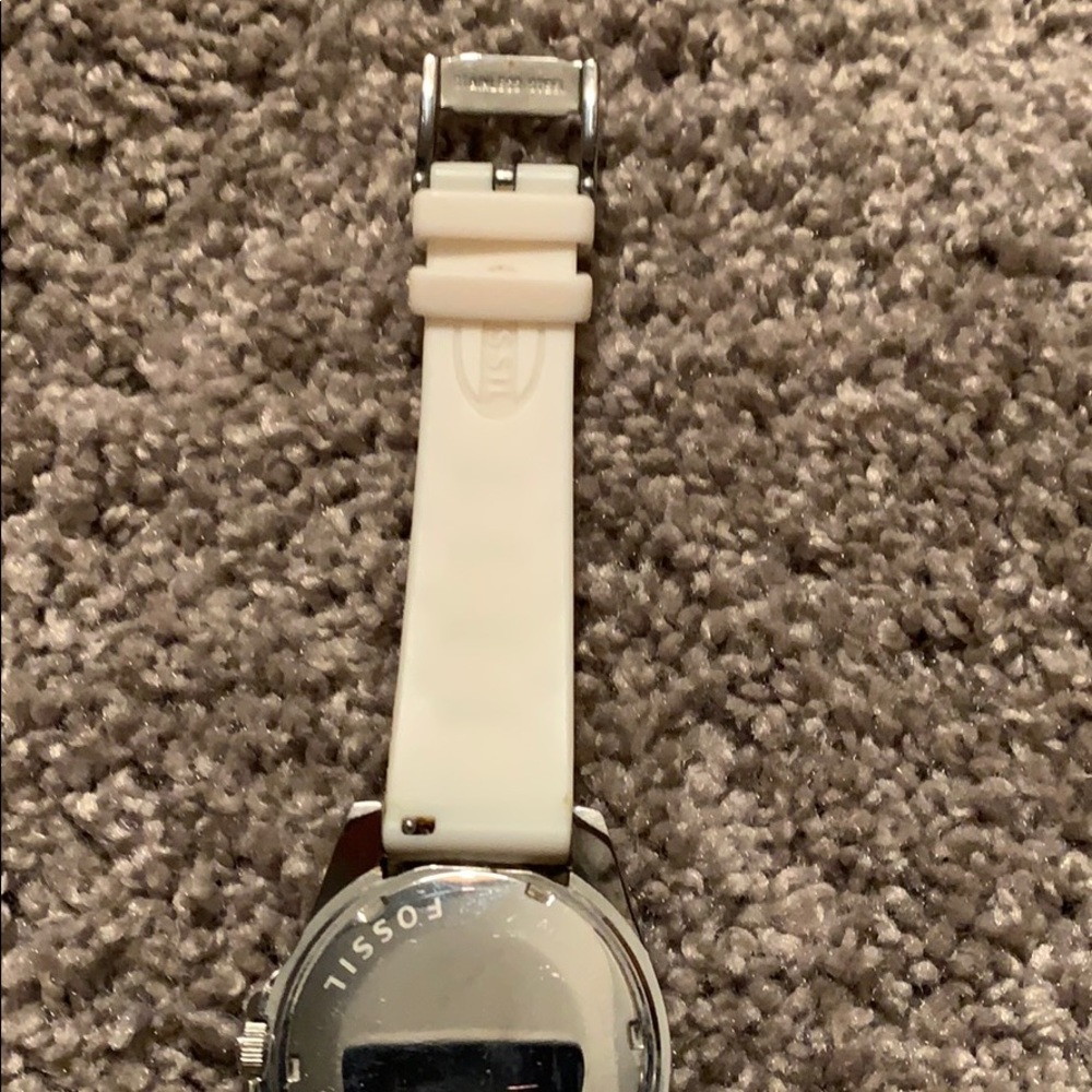 Fossil Watch - Picture 6 of 9